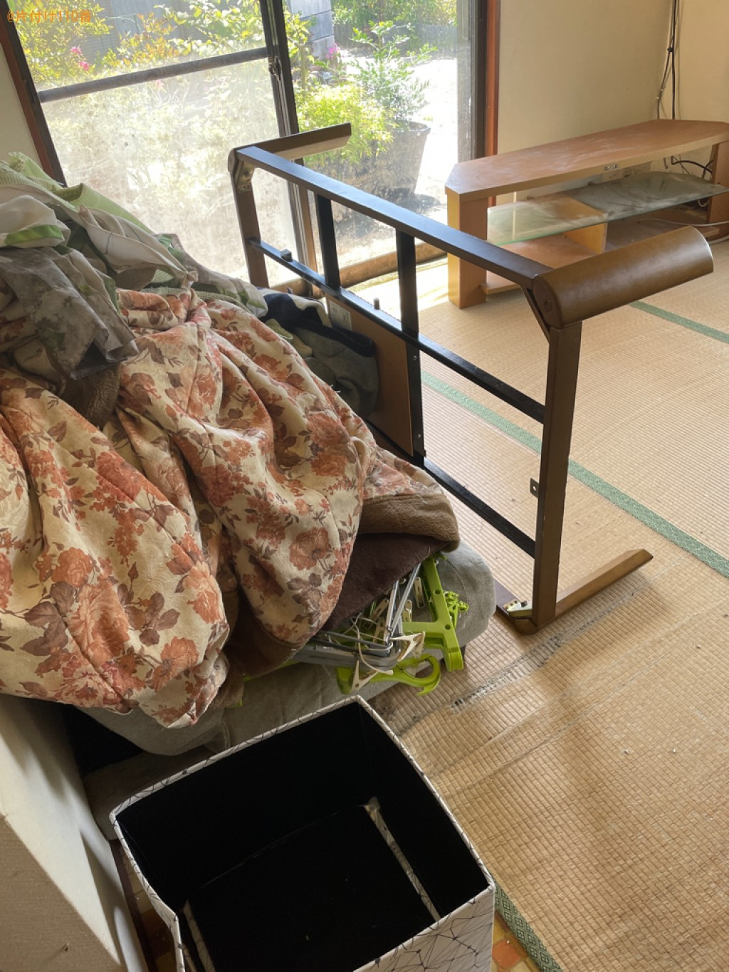 【御前崎市】こたつ、テレビ台、布団等の回収とハウスクリーニング