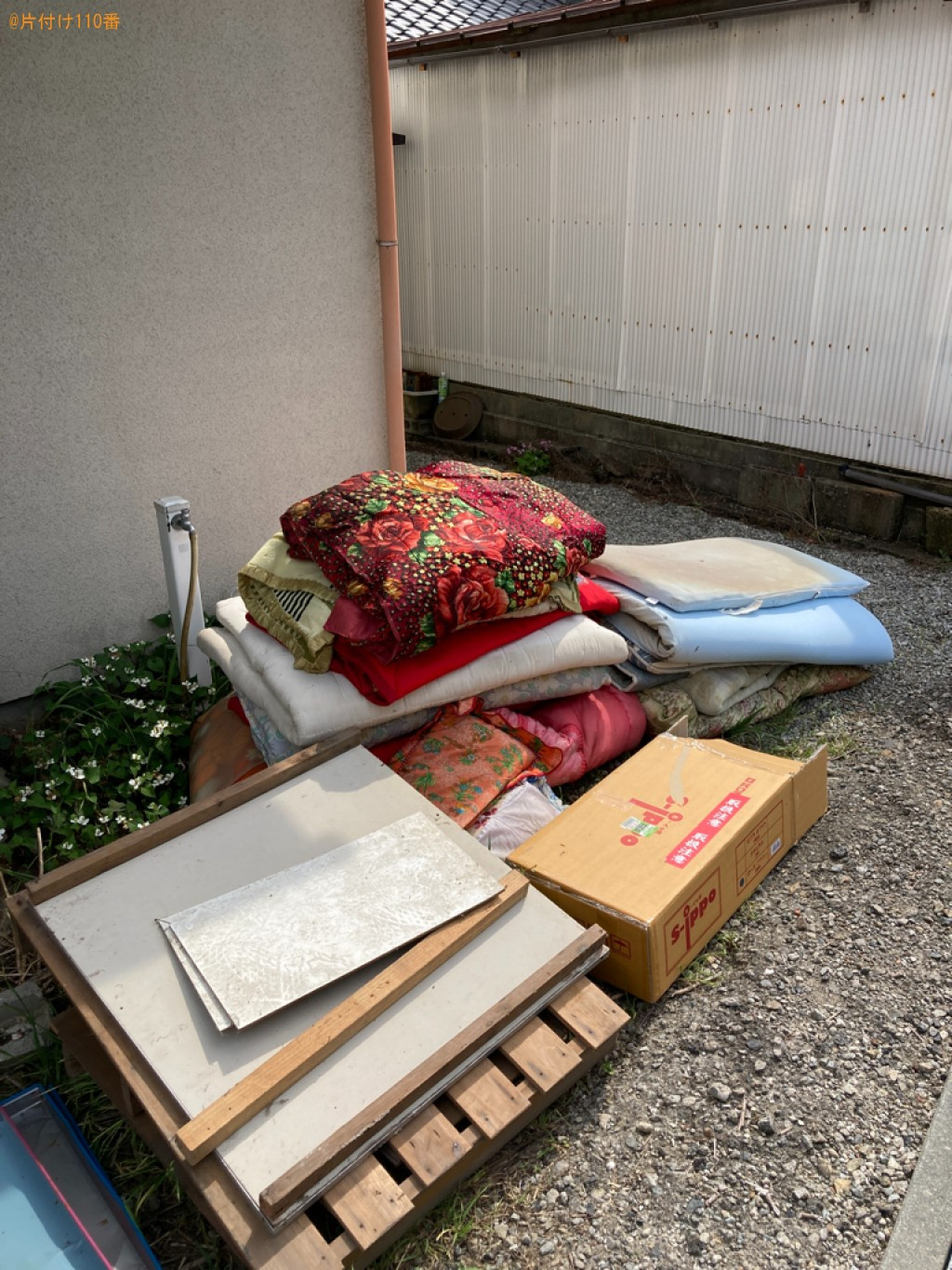 【姫路市勝原区】布団、すのこ、仏壇、バッグ、テレビ、工具等の回収
