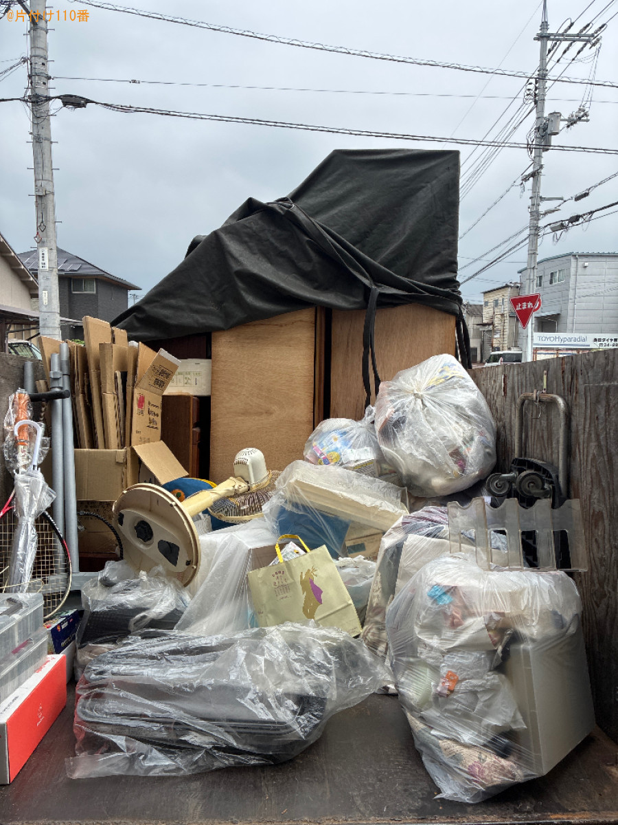 【福山市南松永町】食器棚、婚礼タンス、扇風機、ラケット等の回収