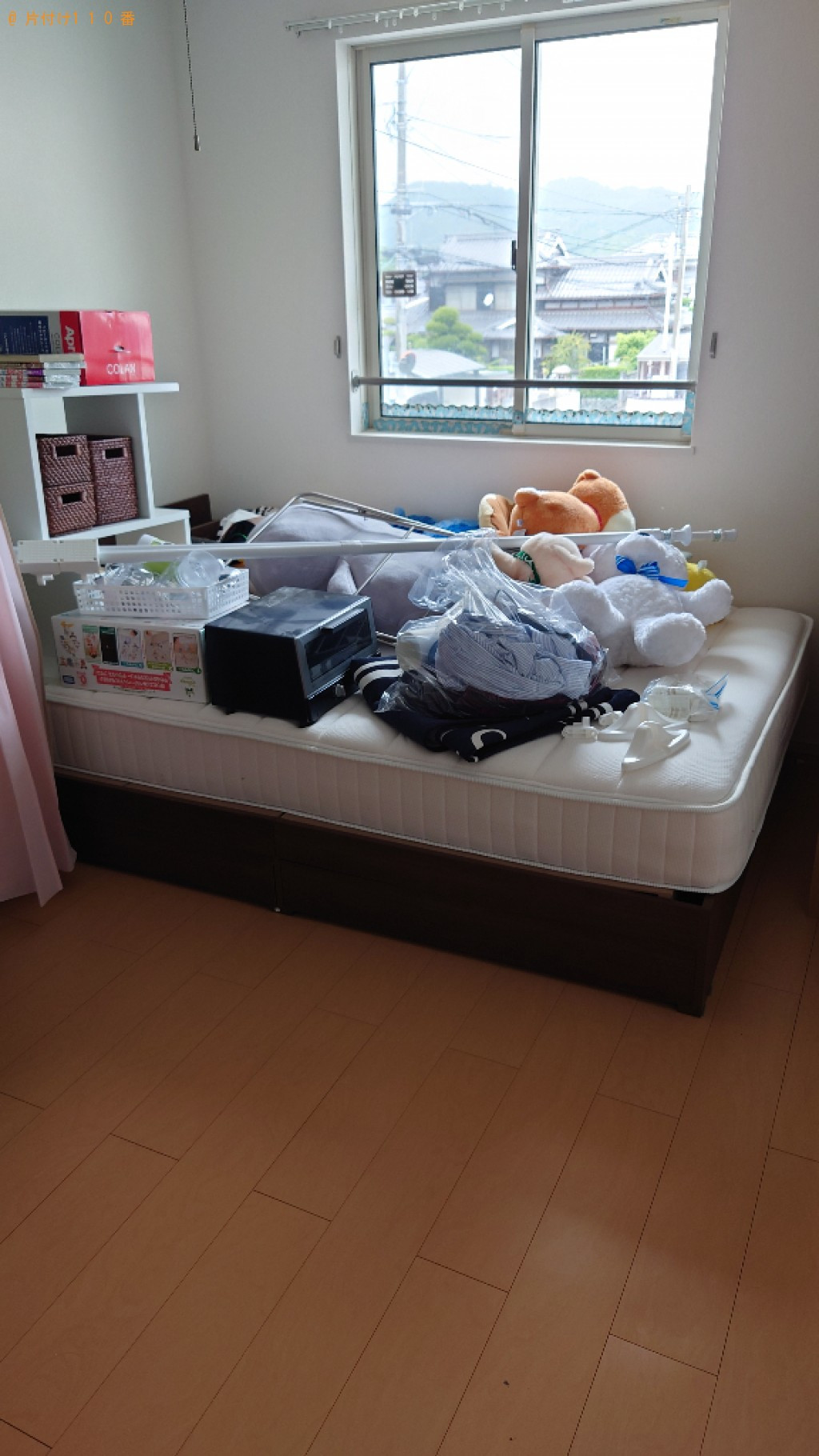 【松山市水泥町】マットレス付きダブルベッド、ラック、椅子等の回収