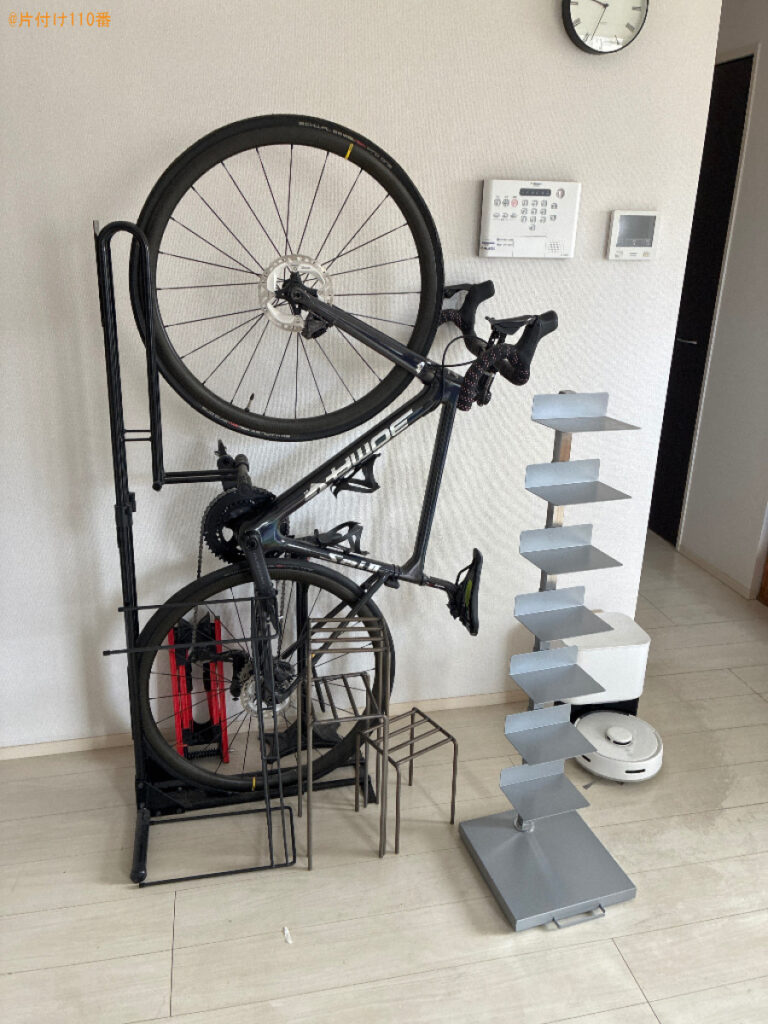 【福山市】自転車、自転車ホルダー、メタルタワーシェルフの回収