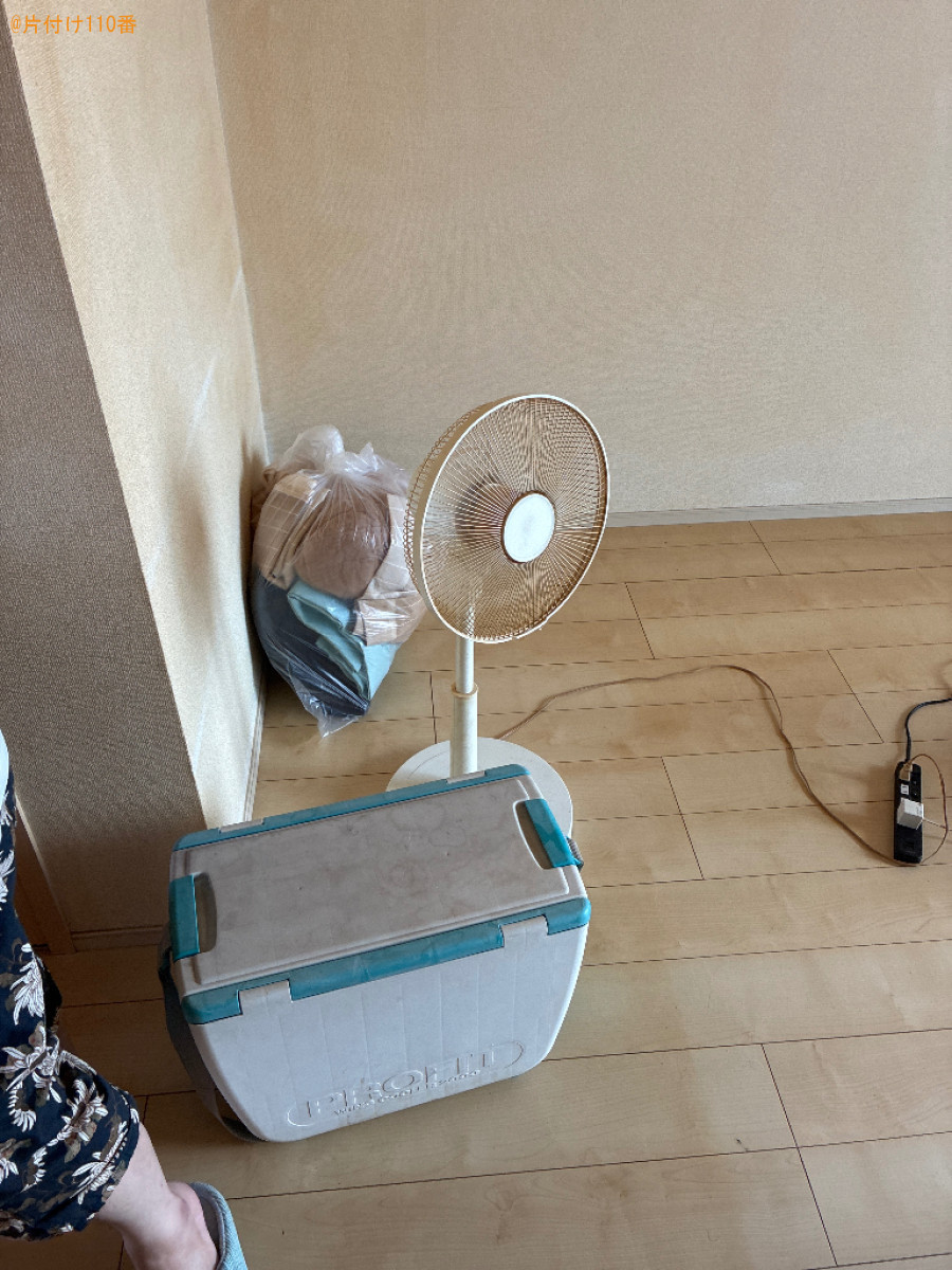 【草津市】ソファーベッド、カラーボックス、掃除機、クーラーボックス等の回収