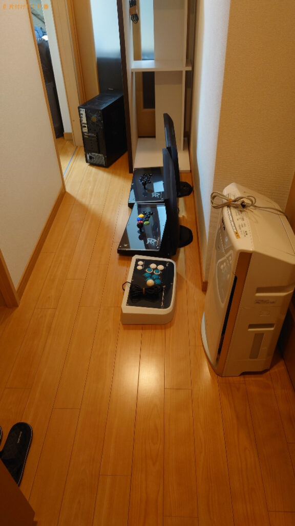 【今治市大新田町】PC、PCモニタ、座椅子、ローテーブル等の回収