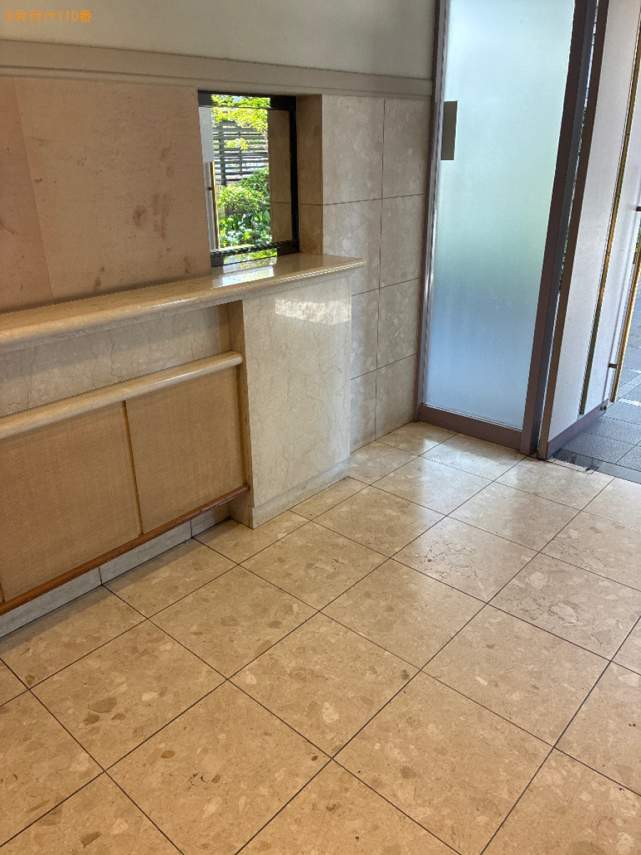 【福山市光南町】テレビ台、家具、ライタースプレー缶等の回収・処分