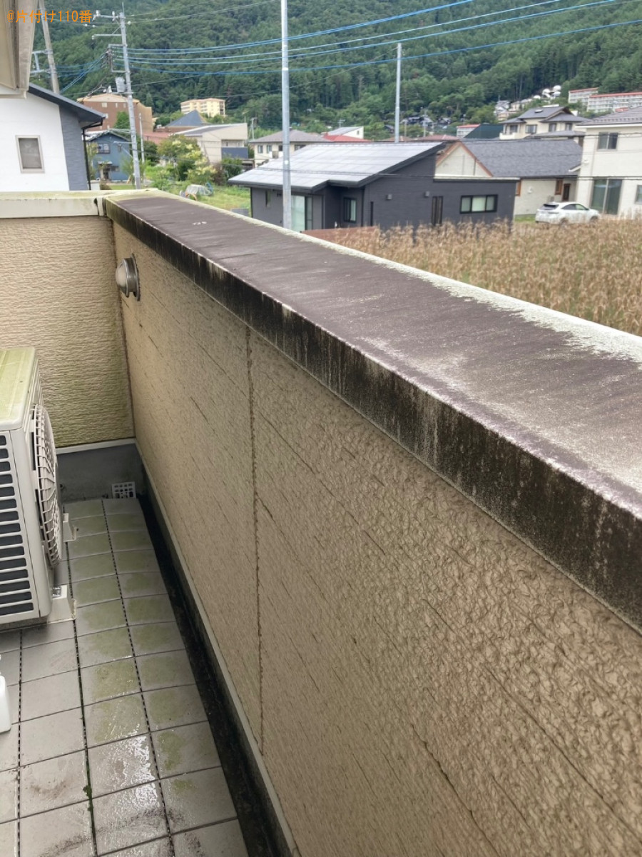 【南都留郡富士河口湖町】カーペット等の回収とベランダクリーニング