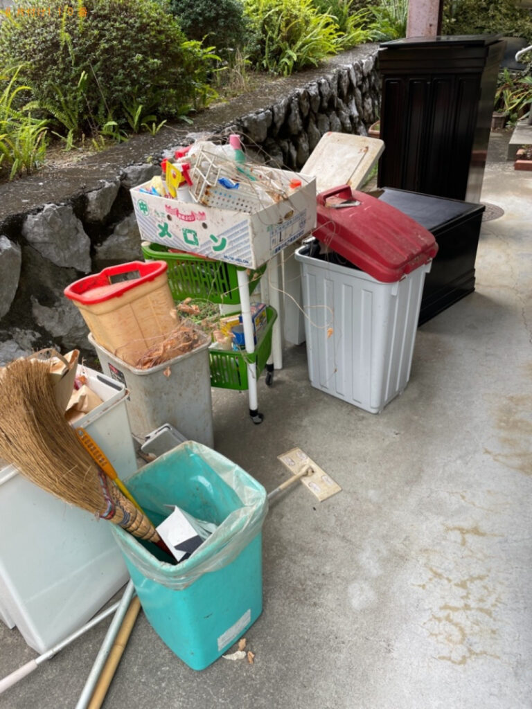 【浜松市中区】仏壇、ごみ箱等の回収・処分と木の伐採・剪定作業