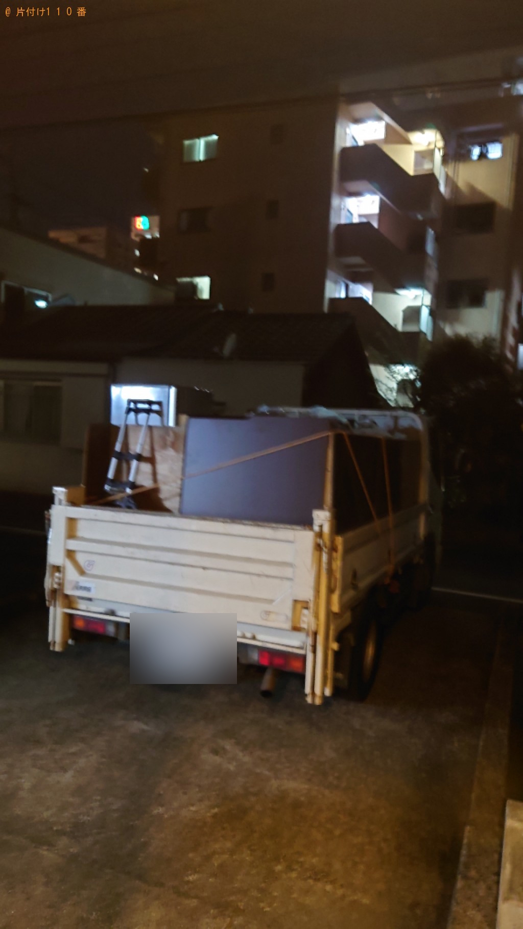 【松山市木屋町】冷蔵庫、本棚、テレビ台、一人掛けソファー等の回収