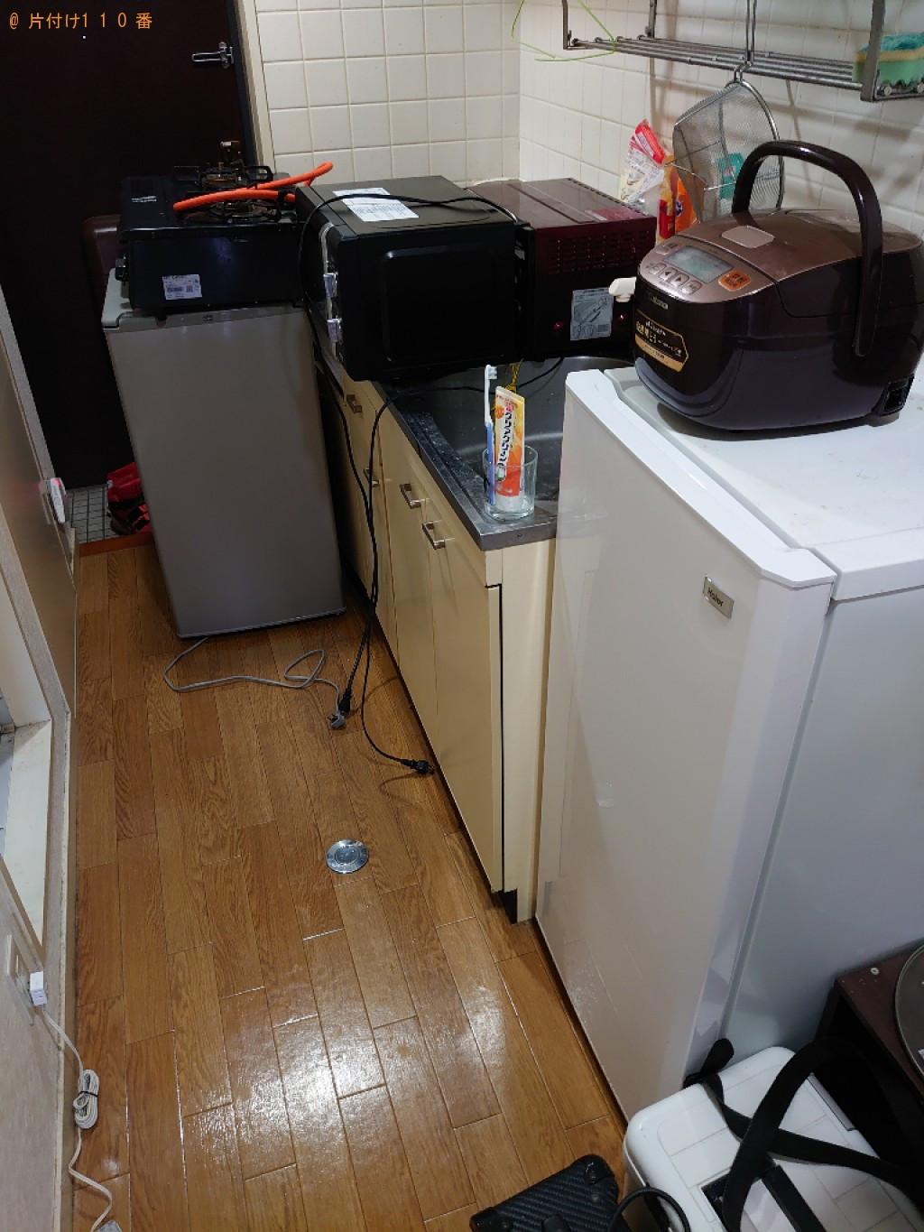 【松山市山越町】冷蔵庫、洗濯機、テレビ台、電子レンジ等の回収