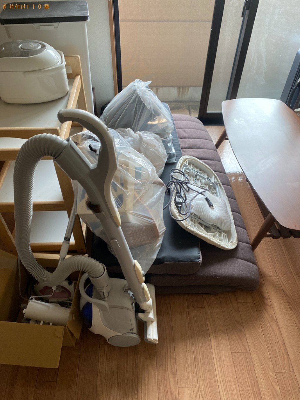 【倉敷市】折り畳みベッド、本棚、レンジ台、炊飯器、掃除機等の回収