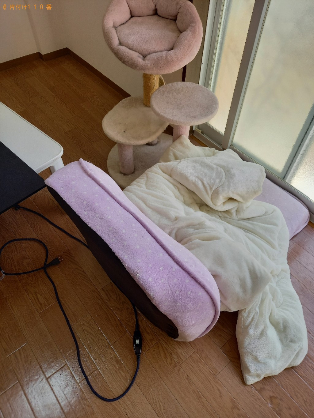 【高松市屋島西町】家庭用エアコン、セミダブルベッド等の回収・処分