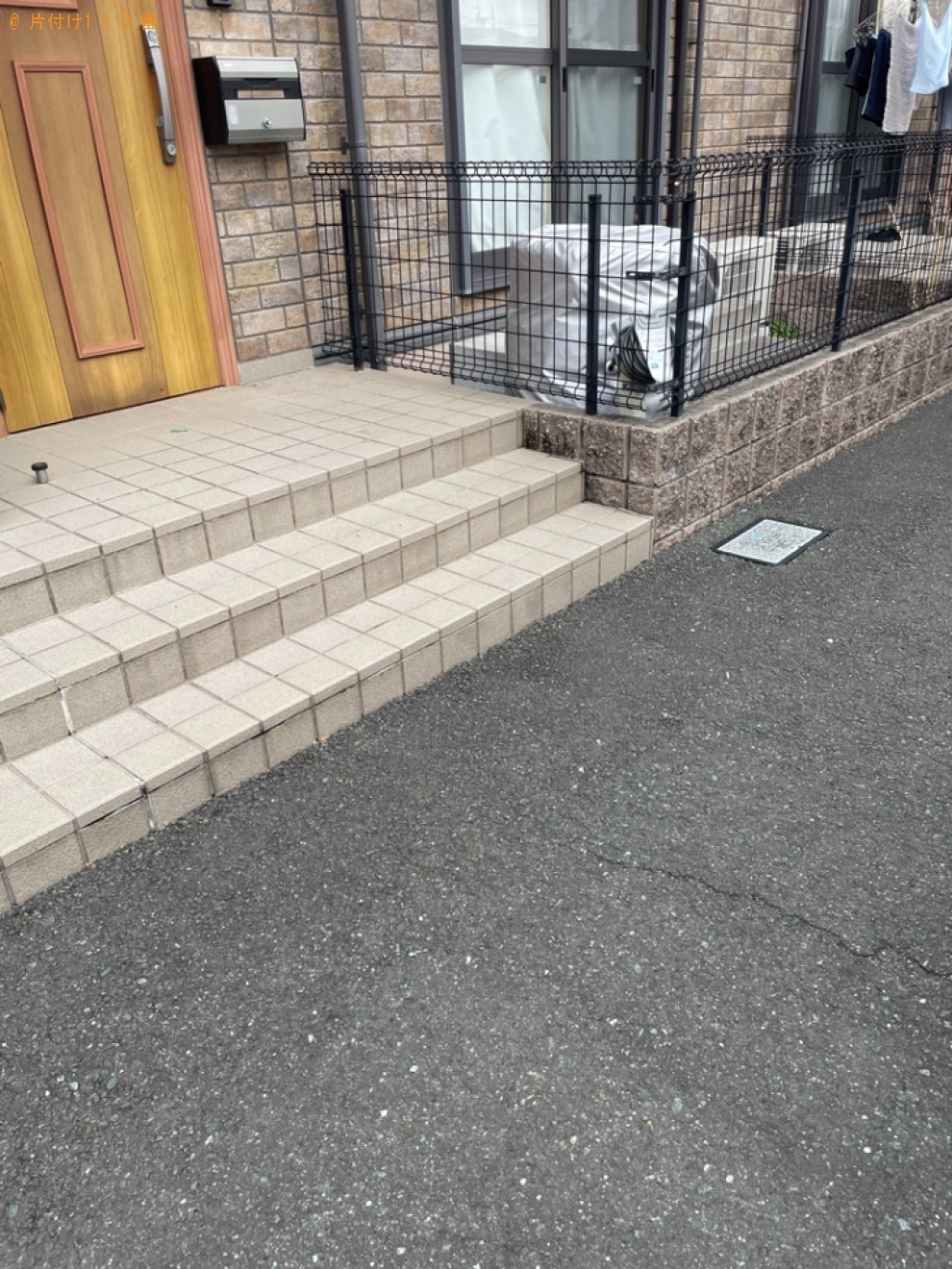 【浜松市東区】テレビ台、衣装ケース、椅子、照明器具、布団等の回収