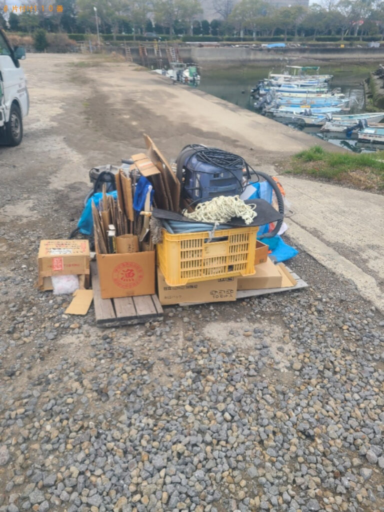 【新居浜市】掃除機、鏡、ロープ、かご、段ボール等の回収・処分