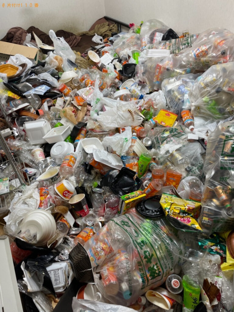 【豊田市本新町】ゴミ屋敷化してしまった家の片付け作業