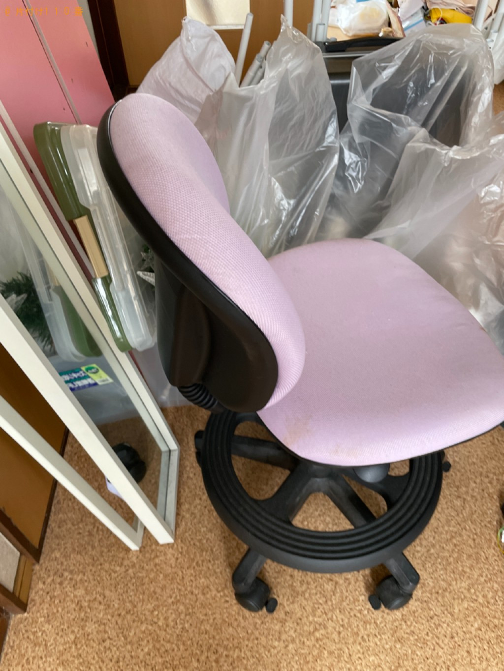 【青森市問屋町】カラーボックス、カーペット、自転車、椅子等の回収
