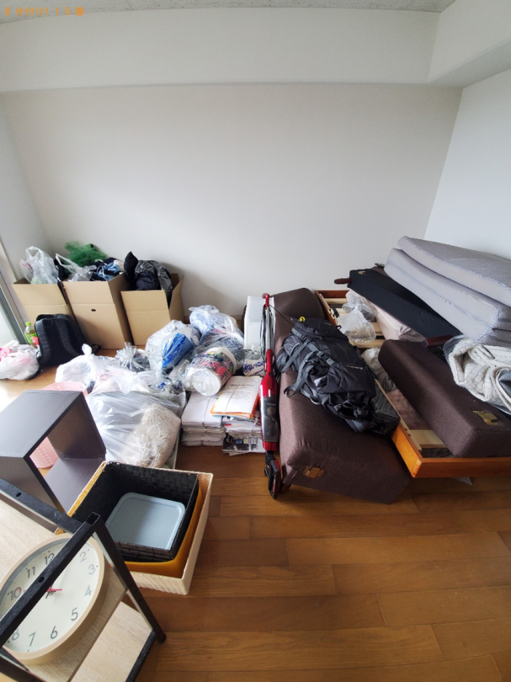 【別府市亀川浜田町】ベッド、マットレス、時計、ラック等の回収